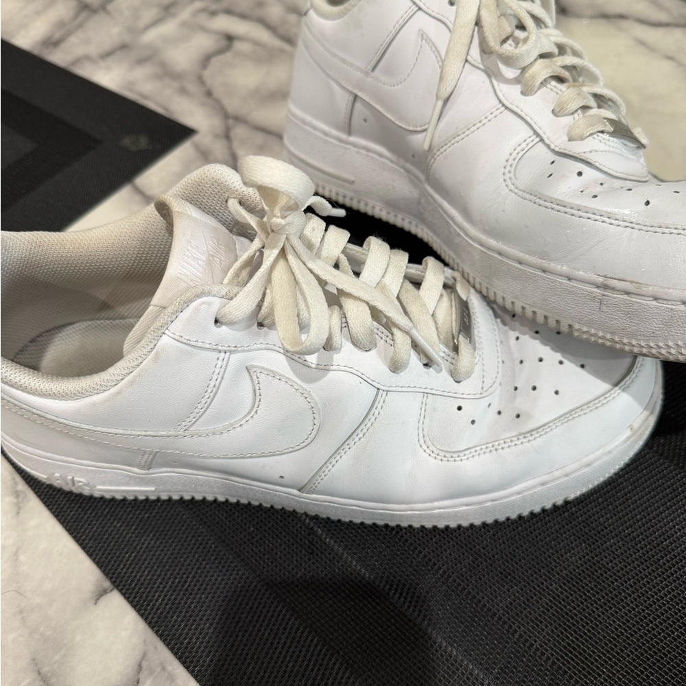 Men’s Air Force 1 size 10.5